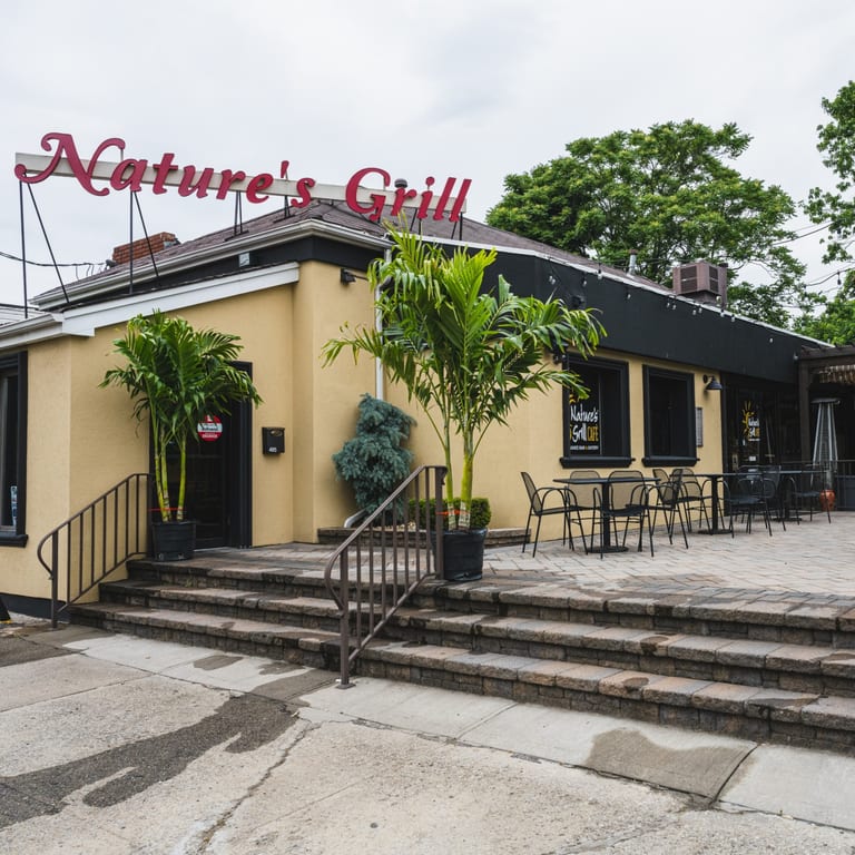 Nature’s Grill Cafe – Staten Island Location